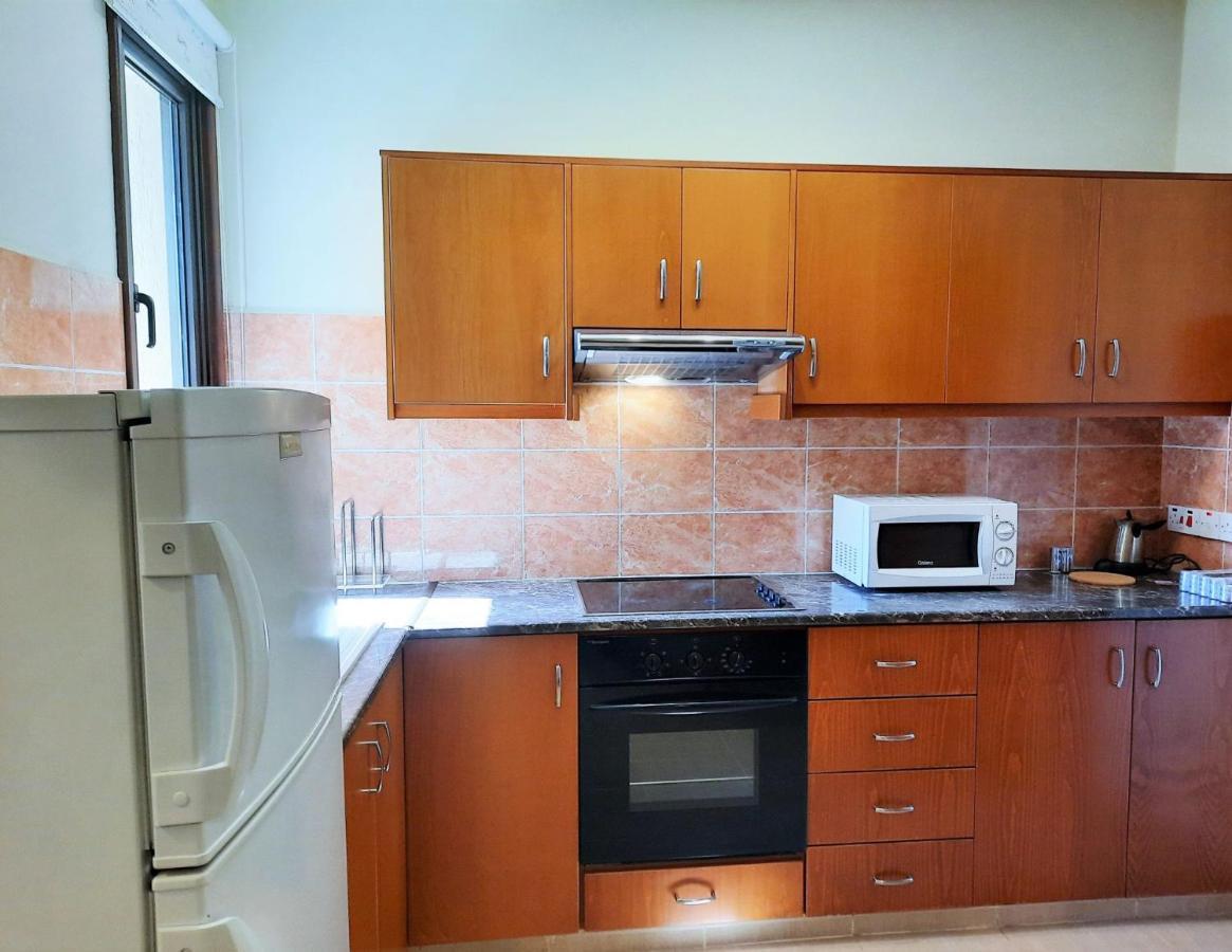 Albert'S Apartments Larnaca Zewnętrze zdjęcie