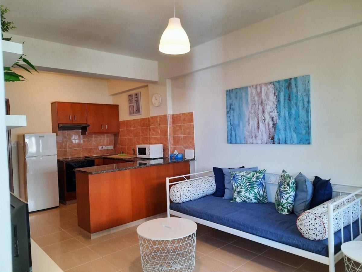 Albert'S Apartments Larnaca Zewnętrze zdjęcie